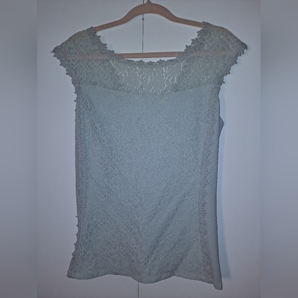 NWT Express Top - Picture 2 of 5